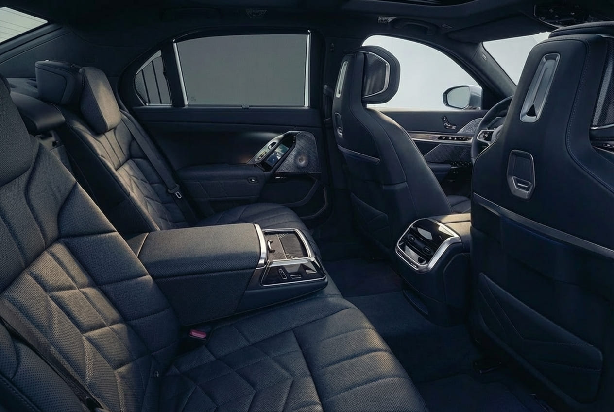 BMW 7 Series — Interior